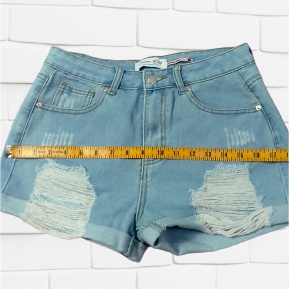 Denim Blvd. By Los Angeles woman’s ripped shorts.  size Small - Picture 8 of 11